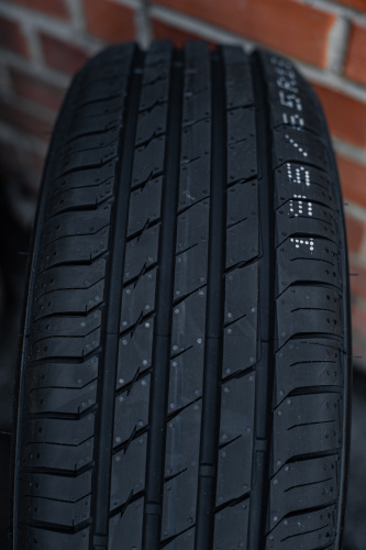 фото протектора и шины Atrezzo Elite Шина Sailun Atrezzo Elite 225/65 R17 102V